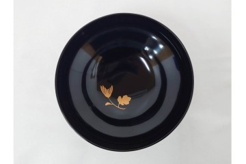 大正期　木製　漆器　艶やかな黒漆塗に菊蝶蒔絵を施した吸物椀10点セット　外箱付き　(R-090260)
