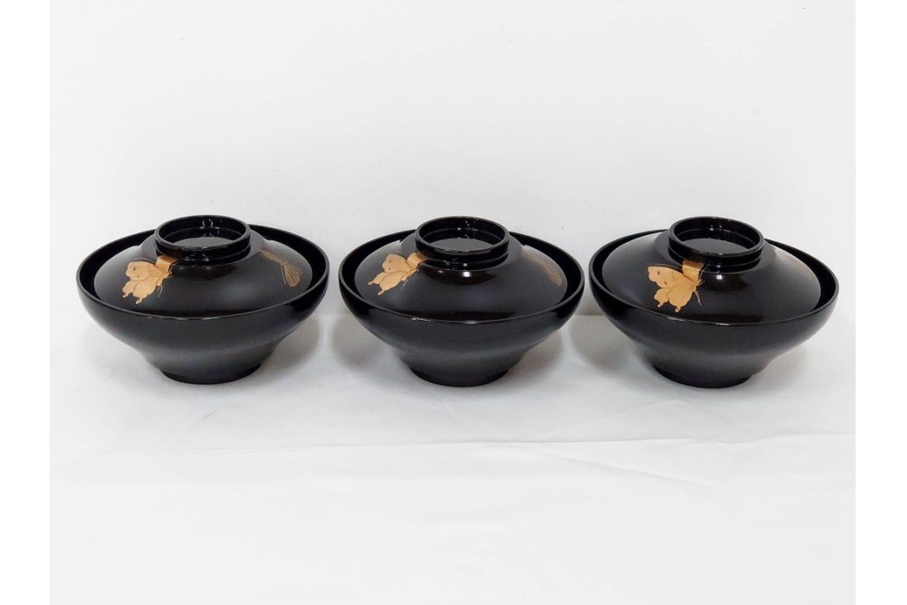 大正期　木製　漆器　艶やかな黒漆塗に菊蝶蒔絵を施した吸物椀10点セット　外箱付き　(R-090260)