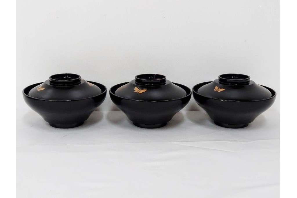 大正期　木製　漆器　艶やかな黒漆塗に菊蝶蒔絵を施した吸物椀10点セット　外箱付き　(R-090260)