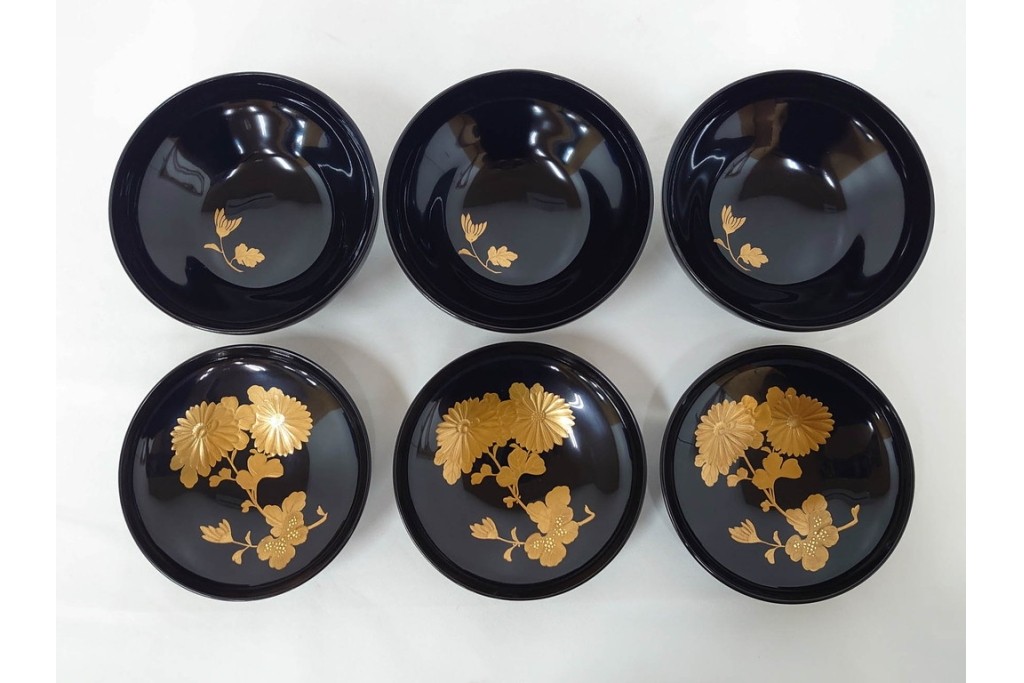 大正期　木製　漆器　艶やかな黒漆塗に菊蝶蒔絵を施した吸物椀10点セット　外箱付き　(R-090260)