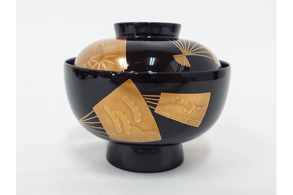 輪島塗　稲忠漆芸堂謹製　田崎昭一郎　気品漂う扇面松竹梅蒔絵の吸物椀5点セット　共箱付き　(R-090261)