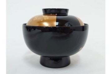輪島塗　稲忠漆芸堂謹製　田崎昭一郎　気品漂う扇面松竹梅蒔絵の吸物椀5点セット　共箱付き　(R-090261)