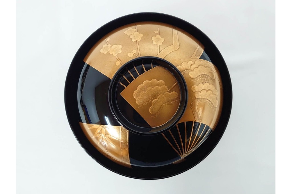 輪島塗　稲忠漆芸堂謹製　田崎昭一郎　気品漂う扇面松竹梅蒔絵の吸物椀5点セット　共箱付き　(R-090261)
