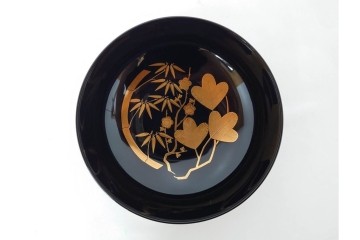 輪島塗　稲忠漆芸堂謹製　田崎昭一郎　気品漂う扇面松竹梅蒔絵の吸物椀5点セット　共箱付き　(R-090261)