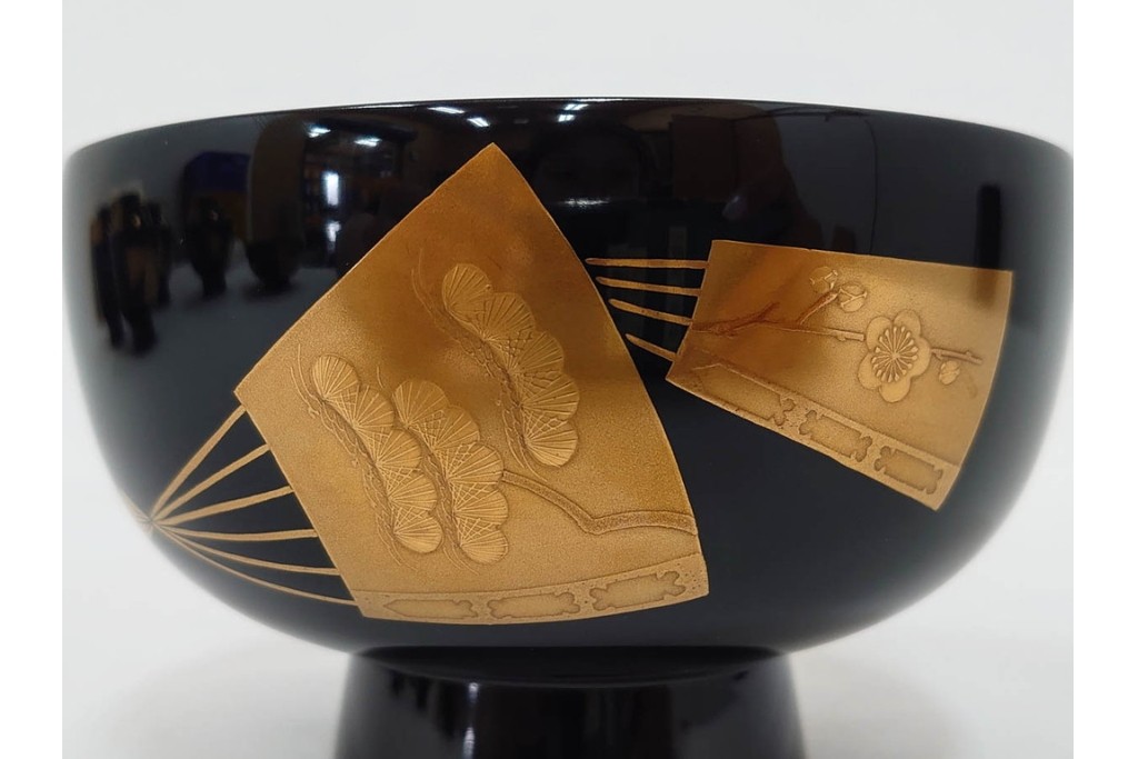 輪島塗　稲忠漆芸堂謹製　田崎昭一郎　気品漂う扇面松竹梅蒔絵の吸物椀5点セット　共箱付き　(R-090261)