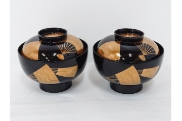 輪島塗　稲忠漆芸堂謹製　田崎昭一郎　気品漂う扇面松竹梅蒔絵の吸物椀5点セット　共箱付き　(R-090261)