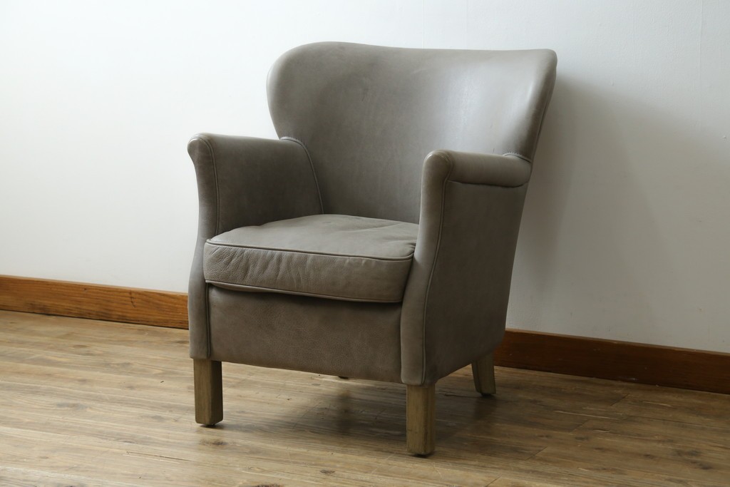 中古　HALO(ハロ)　FAT LUXE(ファット リュクス)　GREEN WHICH ARM CHAIR(グリーンウィッチアームチェア)　本革　包み込むような背もたれが魅力のアームチェア　(R-090271)