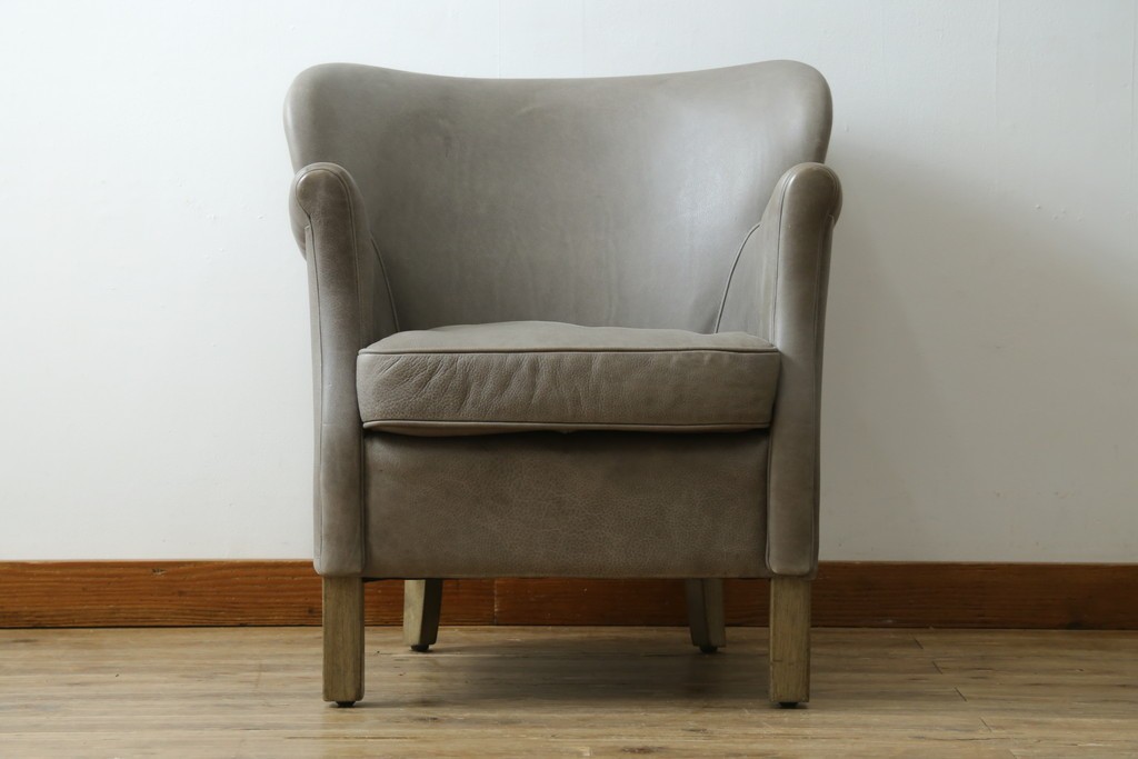 中古　HALO(ハロ)　FAT LUXE(ファット リュクス)　GREEN WHICH ARM CHAIR(グリーンウィッチアームチェア)　本革　包み込むような背もたれが魅力のアームチェア　(R-090271)
