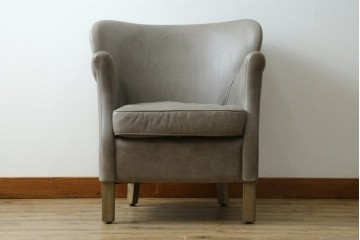 中古　HALO(ハロ)　FAT LUXE(ファット リュクス)　GREEN WHICH ARM CHAIR(グリーンウィッチアームチェア)　本革　包み込むような背もたれが魅力のアームチェア　(R-090271)