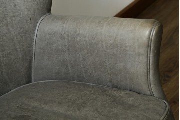 中古　HALO(ハロ)　FAT LUXE(ファット リュクス)　GREEN WHICH ARM CHAIR(グリーンウィッチアームチェア)　本革　包み込むような背もたれが魅力のアームチェア　(R-090271)
