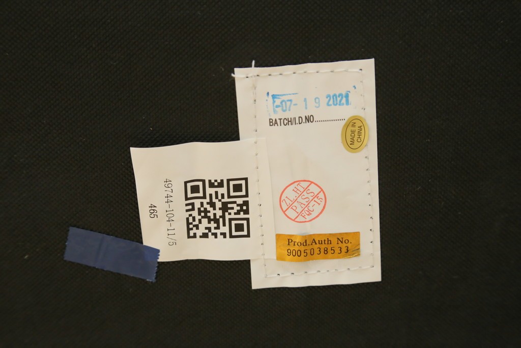 中古　HALO(ハロ)　FAT LUXE(ファット リュクス)　GREEN WHICH ARM CHAIR(グリーンウィッチアームチェア)　本革　包み込むような背もたれが魅力のアームチェア　(R-090271)