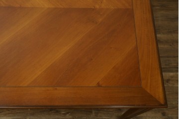 中古　メデア(Medea)　優美な曲線脚が魅力のダイニングテーブル　定価約100万円　(R-090272)
