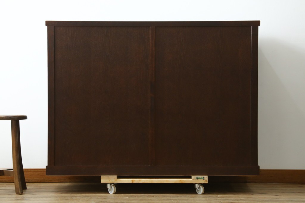 中古　美品　重厚感のある和モダンな収納棚　(R-090275)