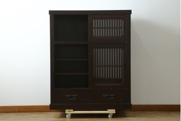 中古　美品　栗材　上質な和の空間を演出する水屋箪笥　(R-090281)