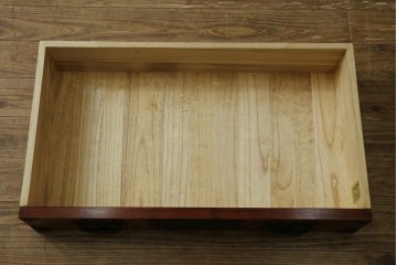 中古　美品　岩谷堂箪笥　格子戸と重厚な金具が趣を添えるサイドボード　(R-090282)