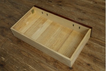 中古　美品　岩谷堂箪笥　格子戸と重厚な金具が趣を添えるサイドボード　(R-090282)