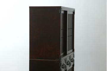 中古　美品　岩谷堂箪笥　重厚な鉄金具を備えた重ね水屋箪笥　(R-090284)