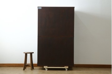 中古　美品　岩谷堂箪笥　重厚な鉄金具を備えた重ね水屋箪笥　(R-090284)