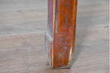 中国ヴィンテージ　中国伝統の明朝様式　アンティーク風　蝶の意匠の金具が印象的な引き出し付きダイニングテーブル　(R-090286)