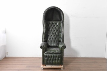中古　美品　チェスターフィールド　本革　ドーム状のハイバックが個性的なポーターズチェア　(R-090291)