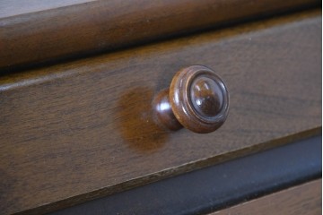 中古　美品　蝦夷(えぞ)民芸家具　上品な佇まいのライティングビューロー　(R-090292)