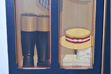 イギリスアンティーク　オーク材・パイン材　著名ペイント工房が手掛けた逸品!　クローゼットの中を覗き込んだようなペイントワードローブ・キャビネット　(R-090293)