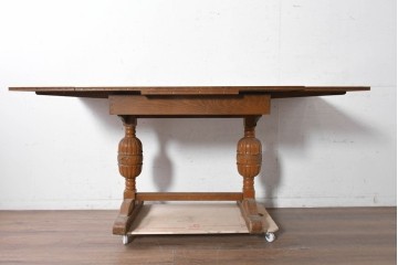 イギリスヴィンテージ　1950年から1960年頃　オーク材　バルボスレッグが印象的なシンプルデザインのドローリーフテーブル　(R-090301)