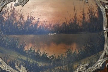 中古　イギリス輸入家具　ローズウッドパーケットリーと真鍮飾りが華やかなガラスキャビネット　(R-090303)