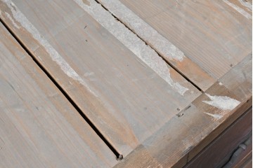 和製アンティーク　新潟産　大きな円形の金具が印象的なローチェスト　(R-090311)