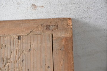 和製アンティーク　新潟産　大きな円形の金具が印象的なローチェスト　(R-090312)