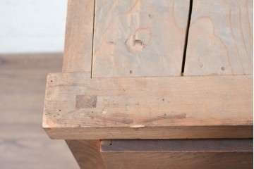 和製アンティーク　新潟産　大きな円形の金具が印象的なローチェスト　(R-090312)