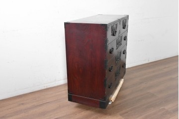 中古　美品　欅産業　仙台民藝箪笥(仙台箪笥)　漆塗り　牡丹金具が上質な雰囲気を醸し出す衣装箪笥　定価約50万円　(R-090313)