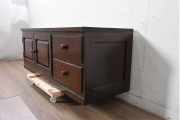 中古　松本民芸家具　和・洋どちらのお部屋にも取り入れやすい!　落ち着いた色合いと框組が魅力のローボード　(R-090314)