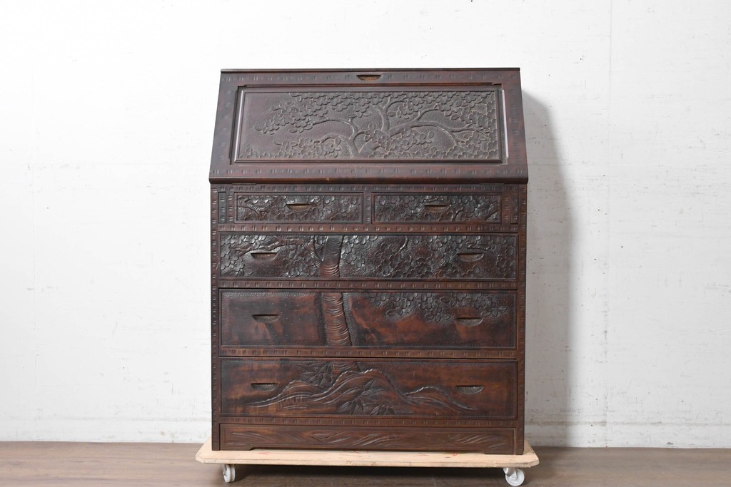 中古　美品　軽井沢彫り　繊細な桜の彫刻が美しいライティングビューロー　(R-090315)