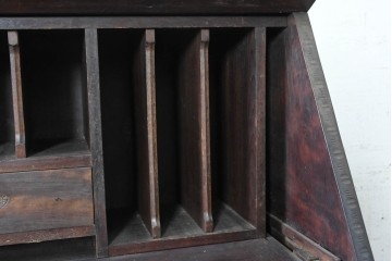 中古　美品　軽井沢彫り　繊細な桜の彫刻が美しいライティングビューロー　(R-090315)