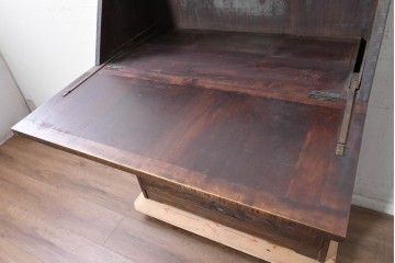 中古　美品　軽井沢彫り　繊細な桜の彫刻が美しいライティングビューロー　(R-090315)