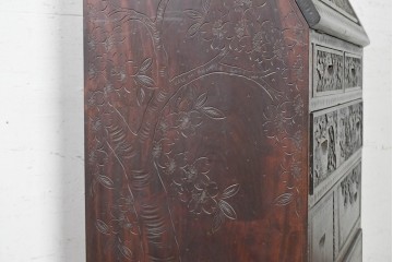 中古　美品　軽井沢彫り　繊細な桜の彫刻が美しいライティングビューロー　(R-090315)