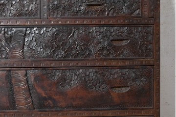 中古　美品　軽井沢彫り　繊細な桜の彫刻が美しいライティングビューロー　(R-090315)