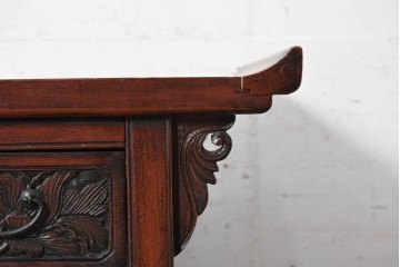 中国ヴィンテージ　中国伝統の清朝デザイン　繊細な彫刻意匠が美しい小ぶりなキャビネット　(R-090316)