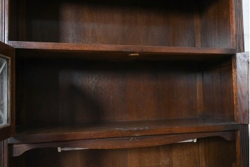 イギリスヴィンテージ　希少モデル　WOOD BROS(ウッド・ブロス)社　Old charm(オールドチャーム)　三分割できるビューロー付きキャビネット　(R-090321)