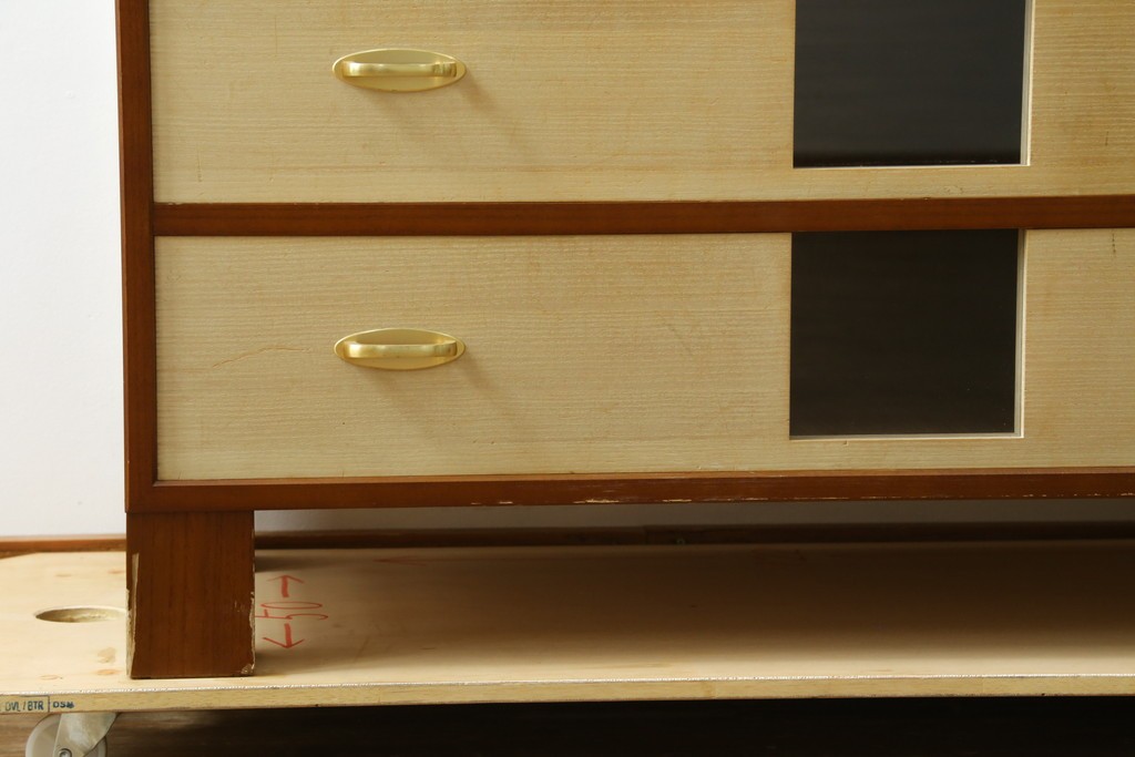 中古　伝統工芸品　加茂桐箪笥　箪笥の松本　モダンデザインの総桐チェスト　(R-090335)