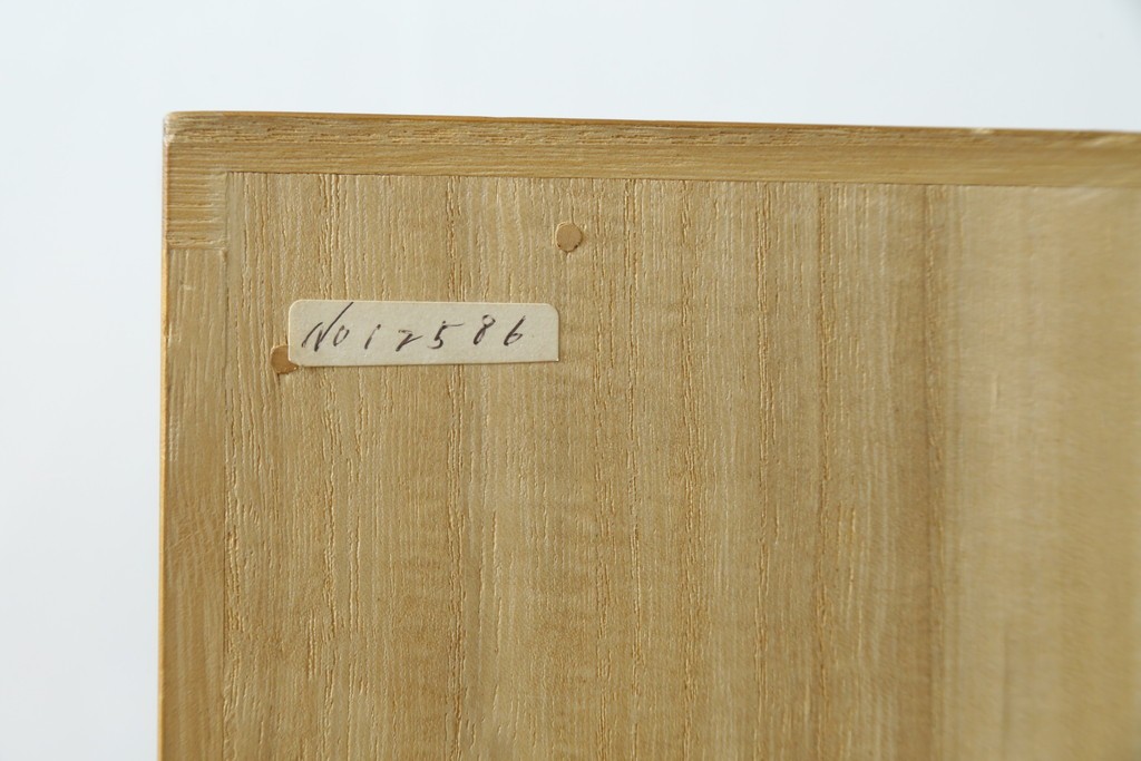 中古　伝統工芸品　加茂桐箪笥　箪笥の松本　モダンデザインの総桐チェスト　(R-090335)