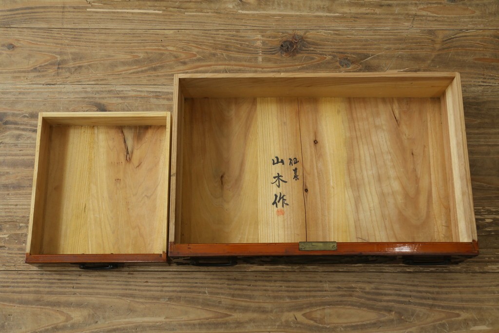和製アンティーク　昭和初期　激レア　希少!!　龍虎の図を描いた手打ち金具が圧巻の仙台箪笥　(R-090336)