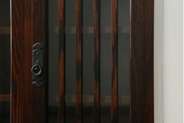 中古　美品　岩谷堂箪笥　黒金具が重厚な雰囲気を添えるサイドボード　(R-090338)