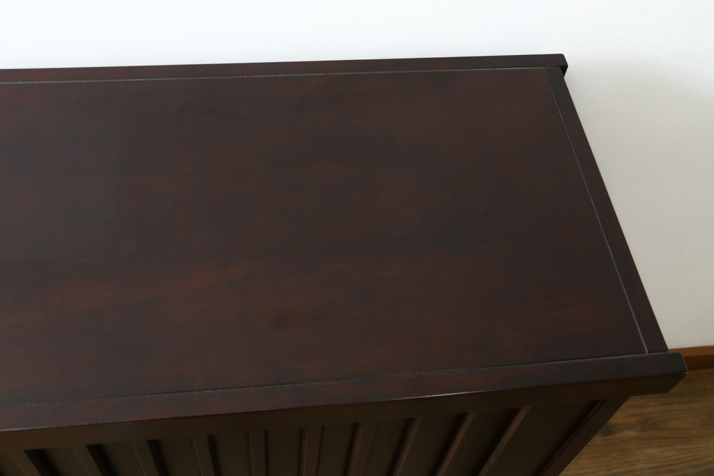 中古　美品　和光　NEW北樹　希少な廃番品　縦格子が和の雰囲気をより一層引き立てる水屋箪笥サイドボード　(R-090340)