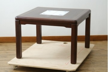 デンマークヴィンテージ　1960年から1970年頃　HASLEV(ハスレヴ)　チーク材　ROYAL COPENHAGEN(ロイヤルコペンハーゲン)のタイル付きスクエアテーブル　(R-090341)