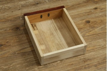 中古　美品　岩谷堂箪笥　桜木作　迫力ある金具が魅力のローボード　(R-090342)