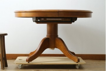 中古　美品　三越家具　COUNTRY HOUSE(カントリーハウス)　Brugge(ブルージュ)　クラシカルな佇まいが魅力の伸長式ラウンドテーブル　(R-090346)
