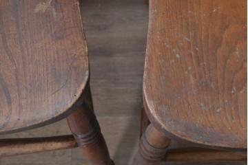 イギリスヴィンテージ　すっきりとしたシルエットのダイニングチェア4脚セット(R-090352)