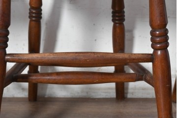 イギリスヴィンテージ　すっきりとしたシルエットのダイニングチェア4脚セット(R-090352)